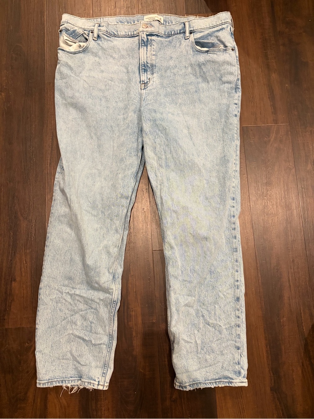 Abercrombie 90s Ultra High Rise Straight Jeans Light Wash 35 Regular